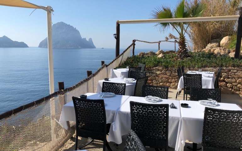 Restaurantes de playa para comer Pescado y Paellas